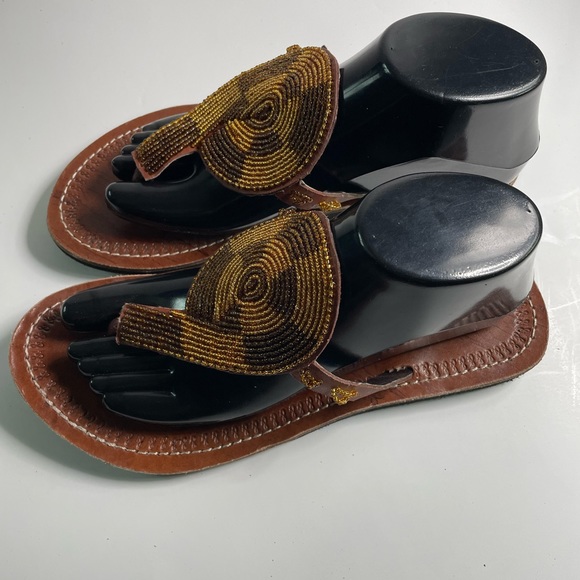 Masai Slippers - Picture 1 of 3